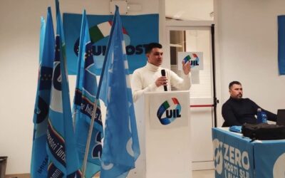 POSTE, A FELETTO UMBERTO LAVORATORI NELLA POLVERE, SENZA ARIA CONDIZIONATA, A RESPIRARE ODORE DI VERNICE